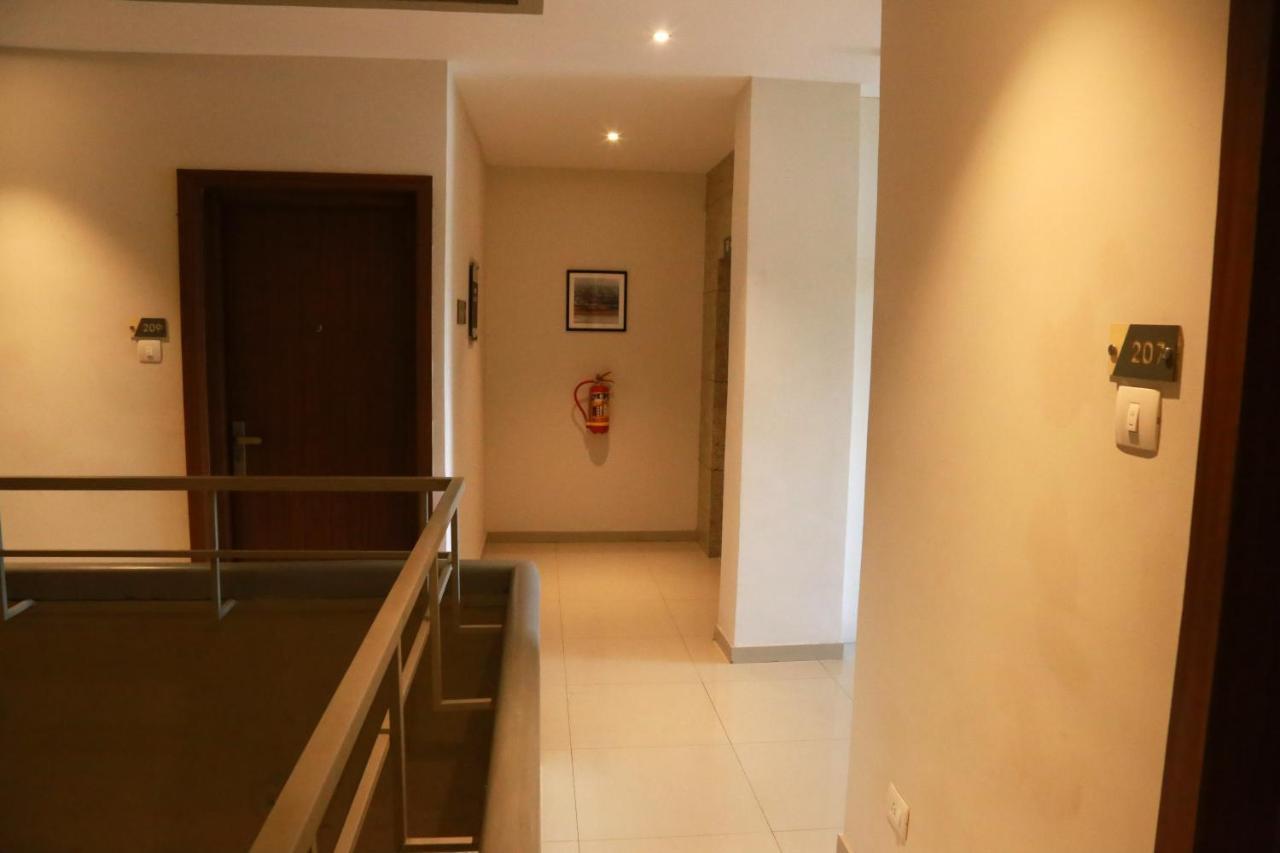 Hotel Picnic Manjeri Zewnętrze zdjęcie